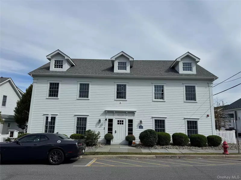 140 Clinton ST #201 East, Montgomery, NY 12549