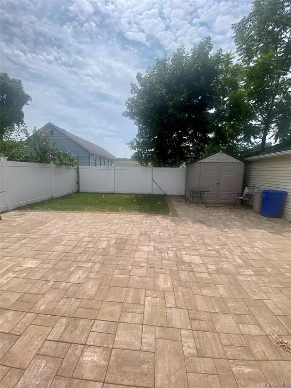 Elmont, NY 11003,1361 Star AVE