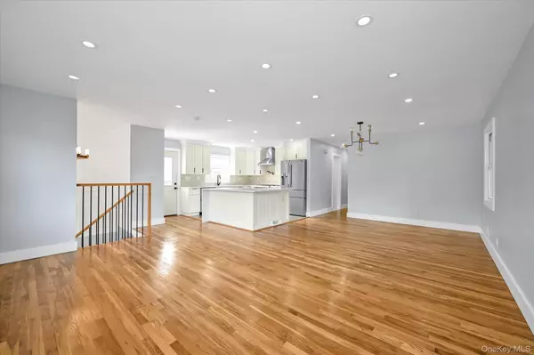 Little Neck, NY 11362,7330 244th ST