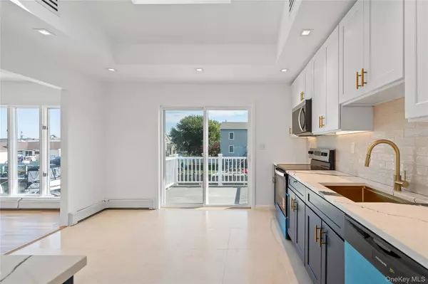 Seaford, NY 11783,2655 Ocean AVE