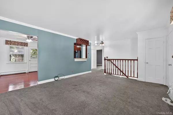 Poughkeepsie, NY 12601,2710 South RD #A4