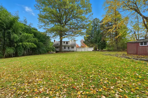 Mahopac, NY 10541,137 Overlook DR