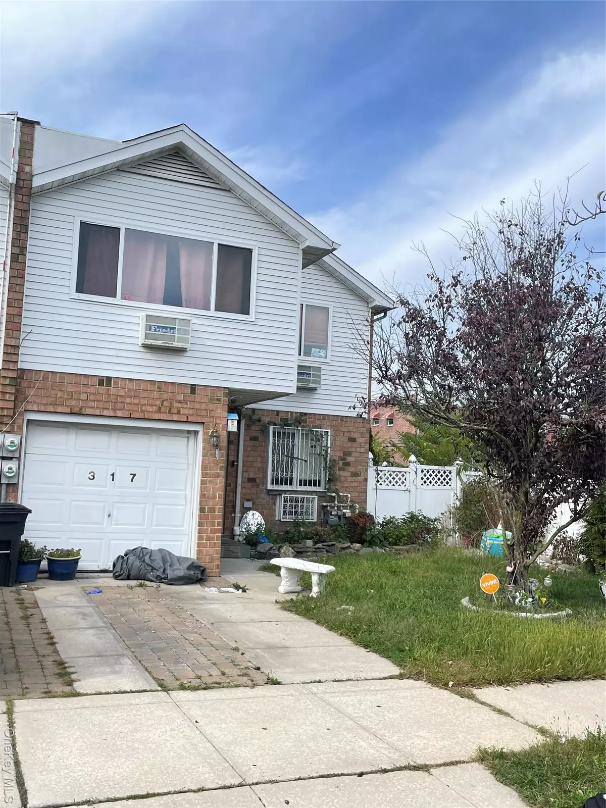 Bronx, NY 10473,317 Torry AVE