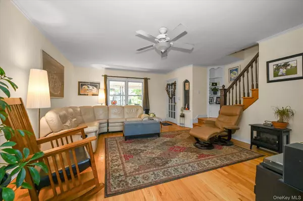 Woodside, NY 11377,3040 Hobart ST