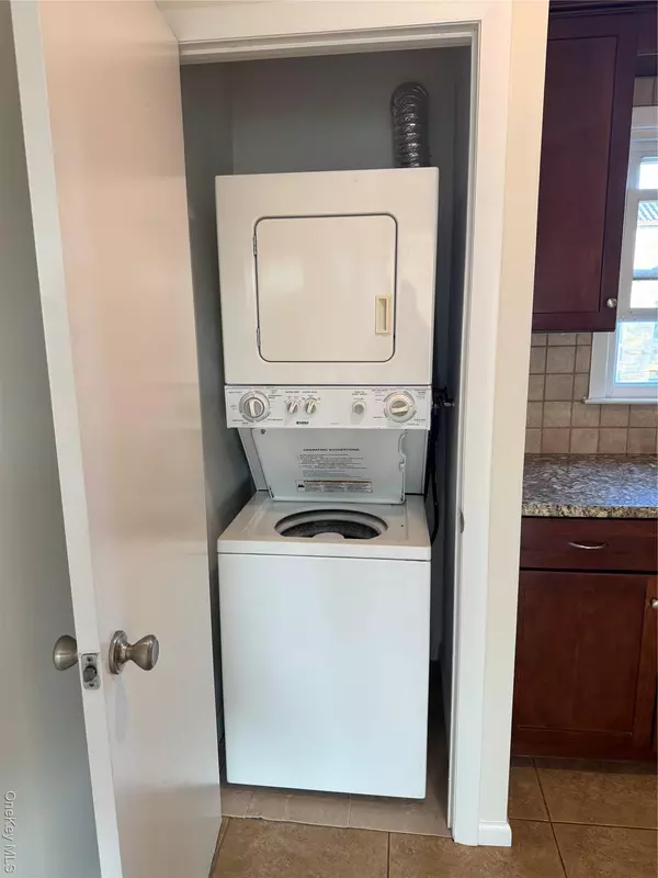West Harrison, NY 10604,222 Gainsborg AVE #2