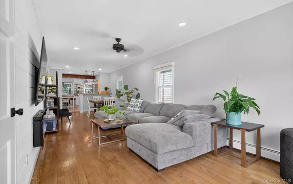 Island Park, NY 11558,120 Parma RD