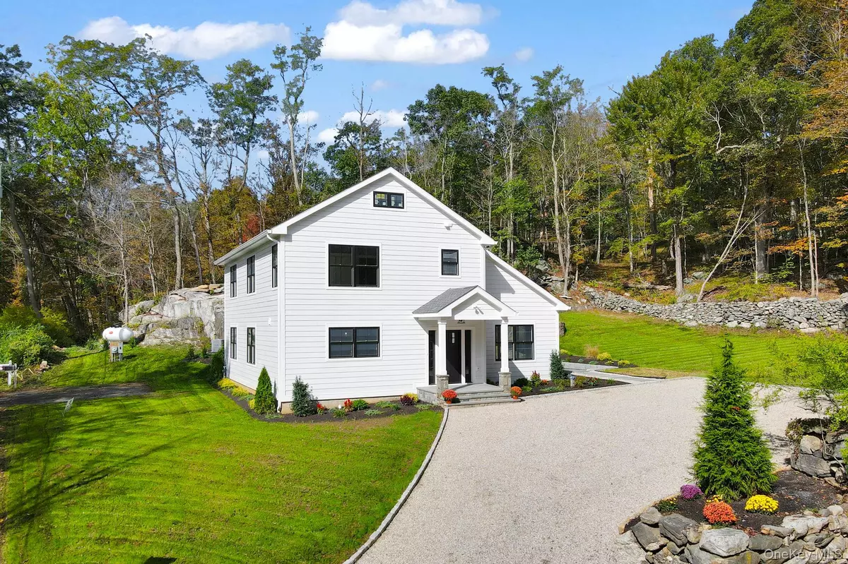 Patterson, NY 12563,170 Brimstone RD