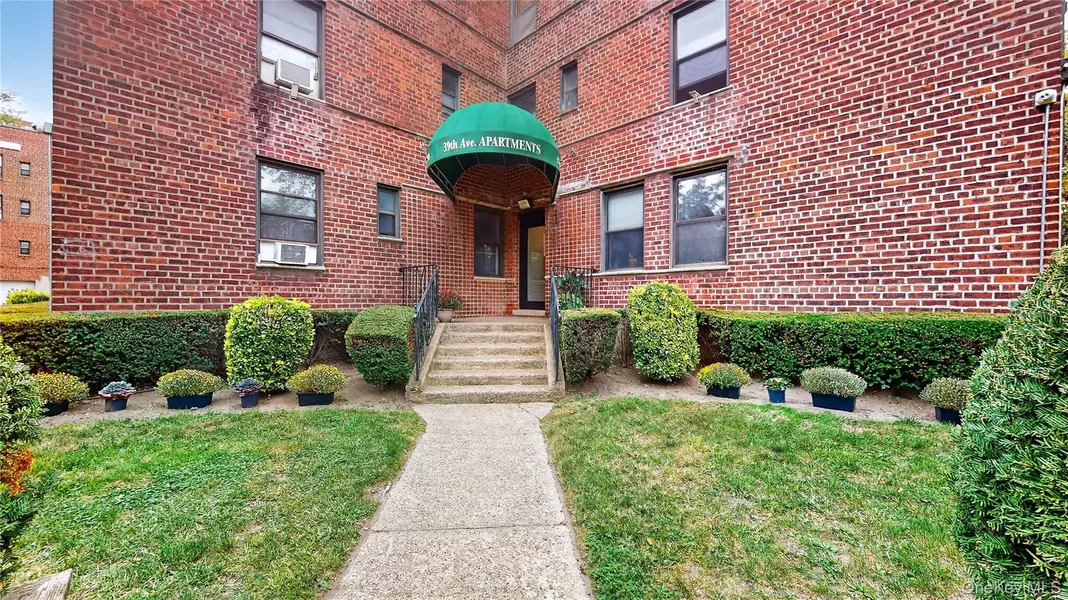 52-30 39th AVE #2B, Woodside, NY 11377