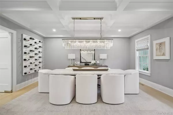 Rye, NY 10580,25 Hunt PL