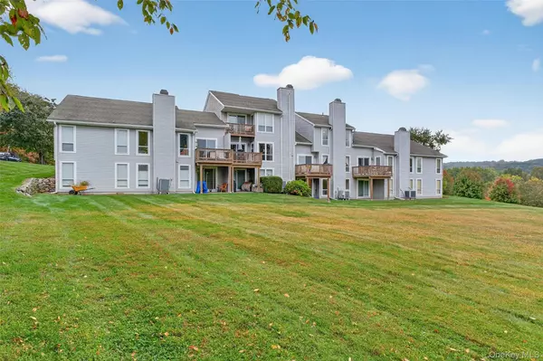 Mahopac, NY 10541,803 Woodsbrook DR
