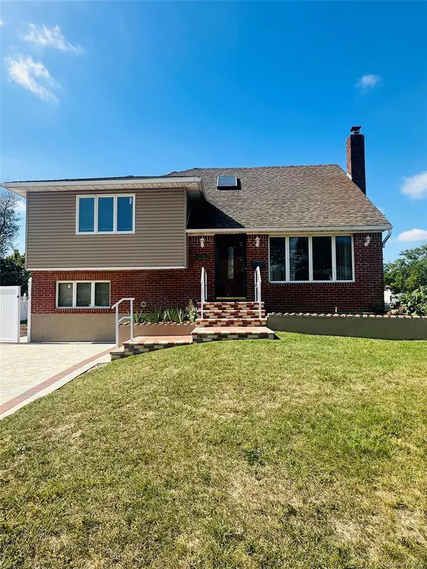 Massapequa, NY 11758,6 Martin ST