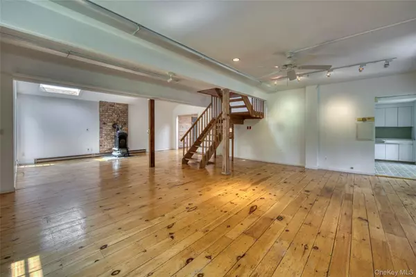 Cutchogue, NY 11935,270 North ST