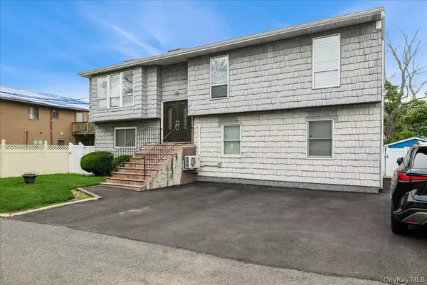 Hicksville, NY 11801,302 W John ST #A