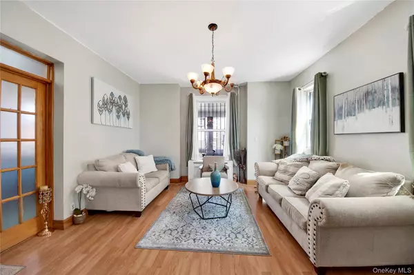 Bronx, NY 10467,820 S Oak DR
