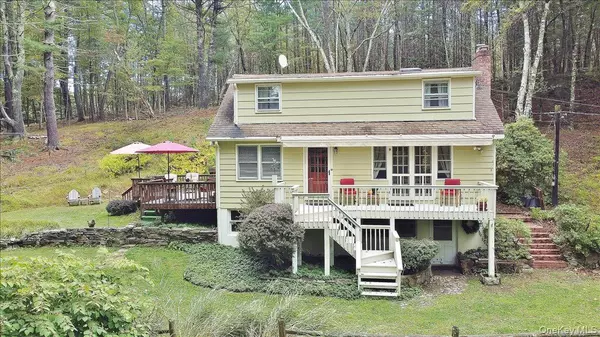 Stone Ridge, NY 12484,826 Buck RD