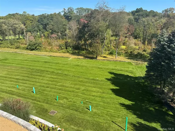 Purchase, NY 10577,14 Stone Bridge RD #A