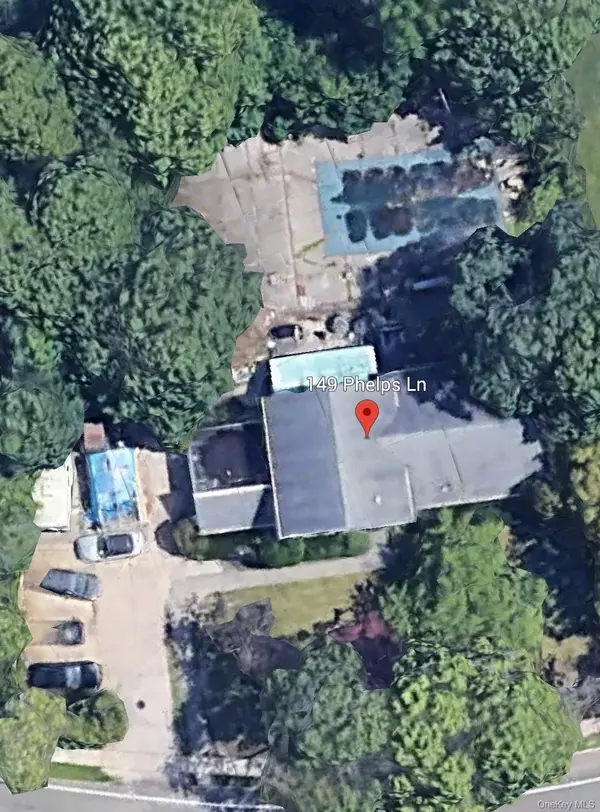 149 Phelps LN, North Babylon, NY 11703