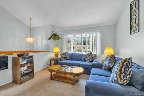 Poughkeepsie, NY 12603,3 Shelley RD