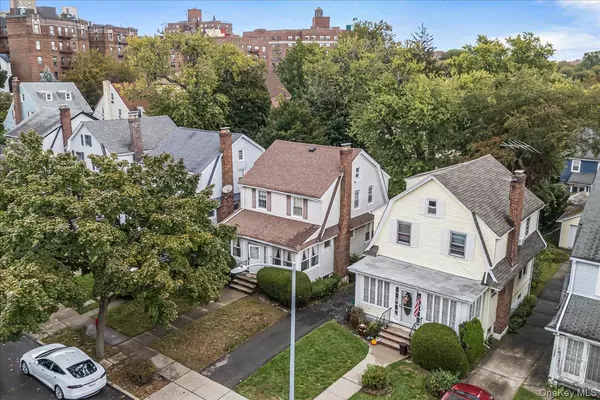84-25 115th ST, Kew Gardens, NY 11418