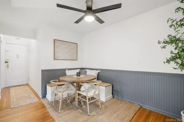 White Plains, NY 10601,4 Windsor TER #2C