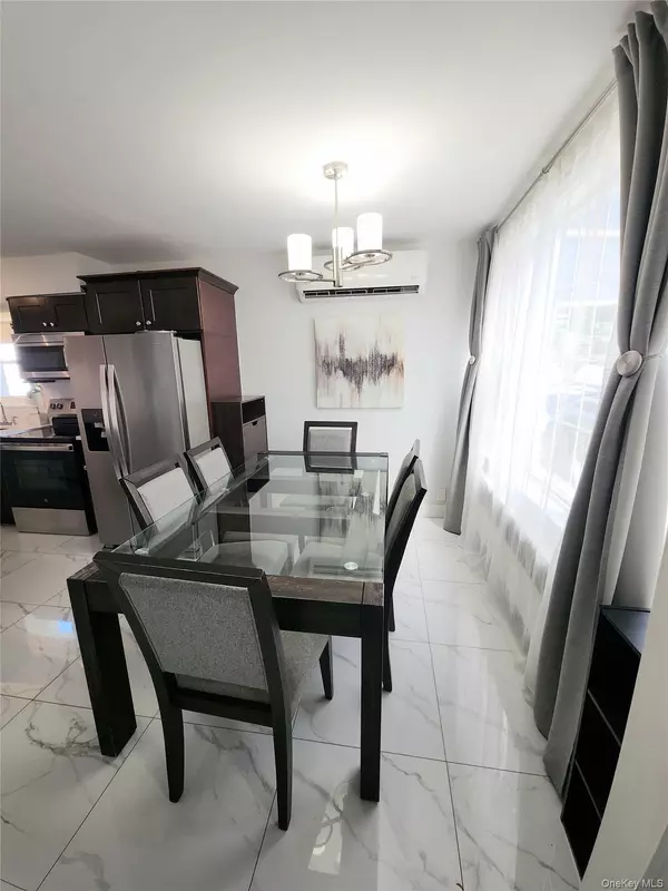 Bronx, NY 10469,2711 Dewitt PL