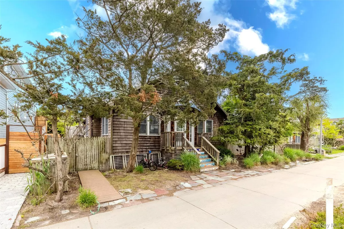 Ocean Beach, NY 11770,748 Ocean Breeze