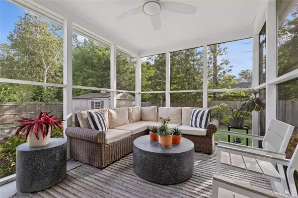 East Hampton, NY 11937,1181 FIREPLACE RD