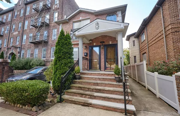 Kew Gardens, NY 11415,84-34 120 ST
