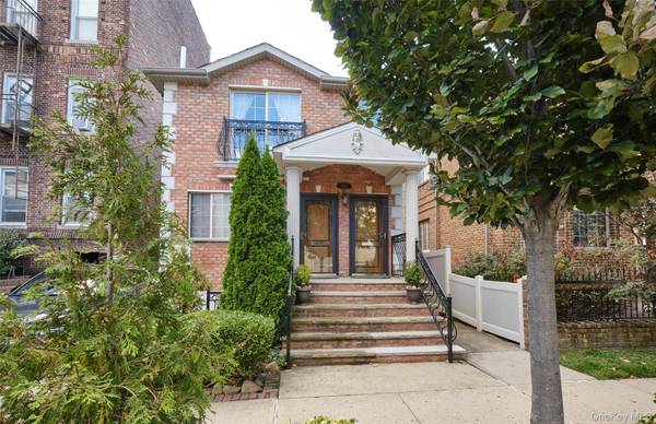 Kew Gardens, NY 11415,84-34 120 ST