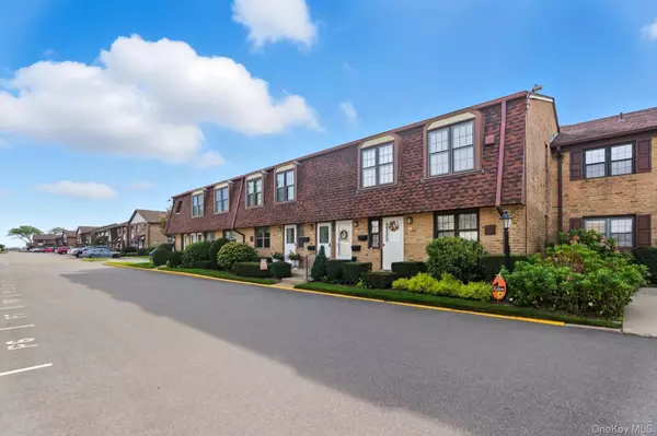 Copiague, NY 11726,348 Mariners WAY