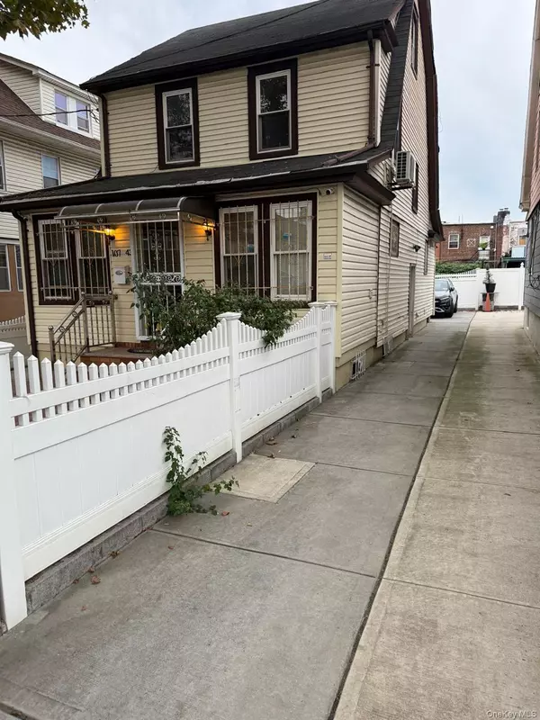 Richmond Hill, NY 11419,10743 135th ST
