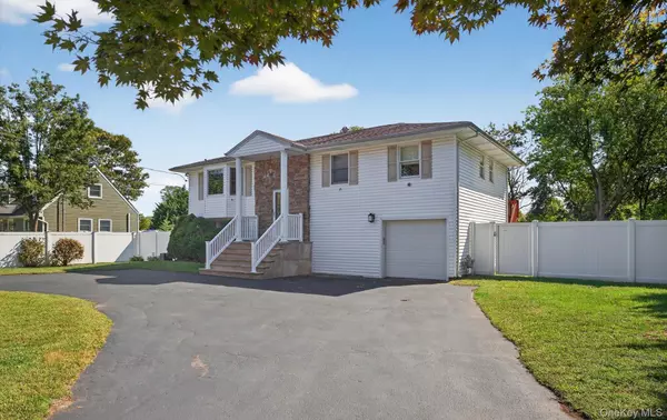 East Northport, NY 11731,376 Clay Pitts RD