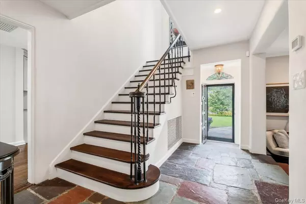New Rochelle, NY 10804,150 Lovell RD