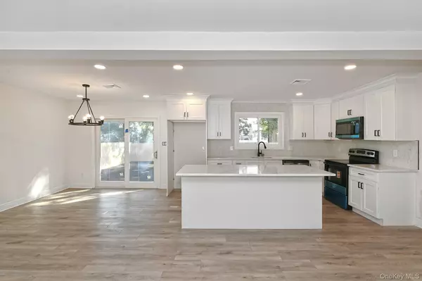 Deer Park, NY 11729,11 Cayuga AVE