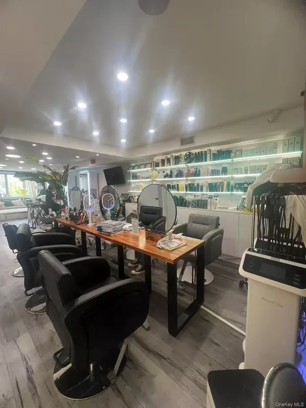 Flushing, NY 11355,13250 41st AVE