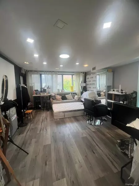 13250 41st AVE, Flushing, NY 11355