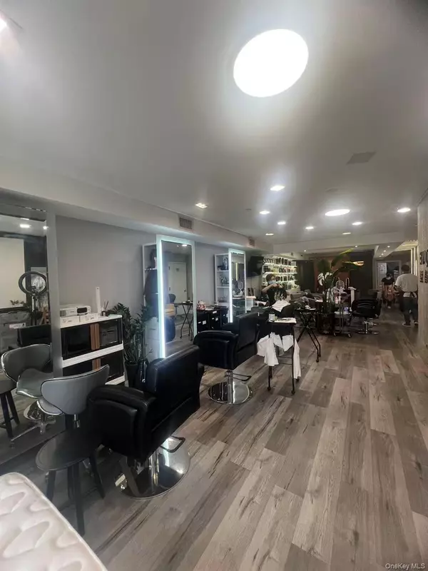 Flushing, NY 11355,13250 41st AVE