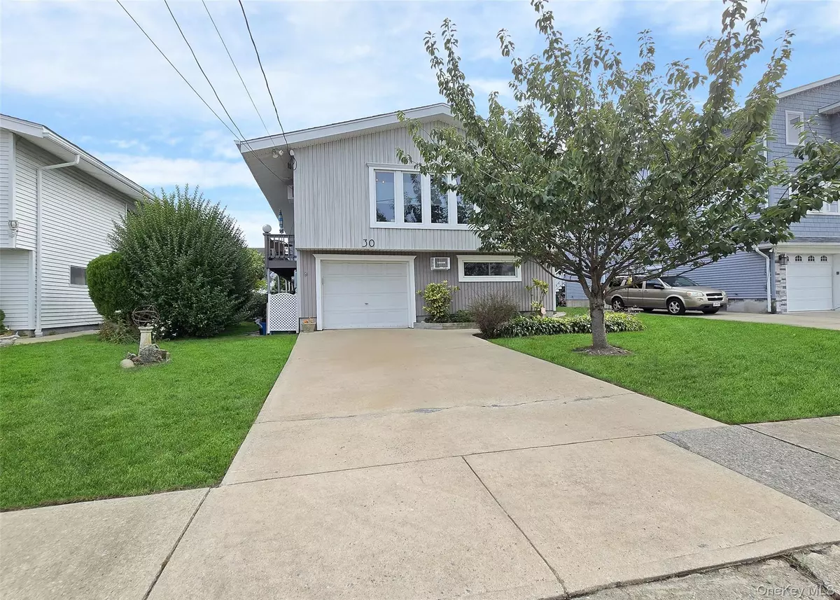 Freeport, NY 11520,30 E Bedell ST