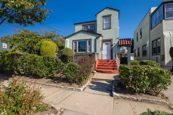 Springfield Gardens, NY 11413,135-01 232 ST