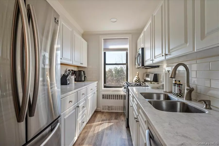 1 Remsen RD #4J, Yonkers, NY 10710