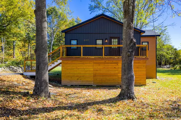 242 Derby RD, Middletown, NY 10940