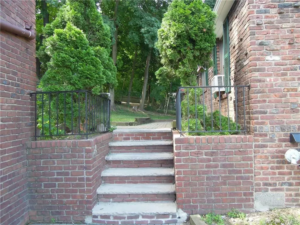 New City, NY 10956,49 Congers RD #3