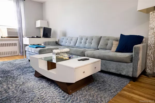 Bronx, NY 10463,3200 Netherland AVE #6H