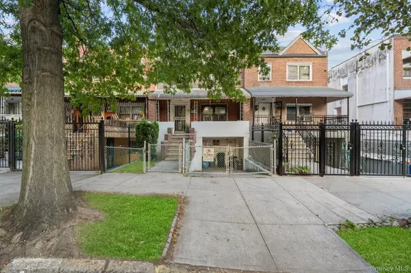 Bronx, NY 10472,1054 Evergreen AVE