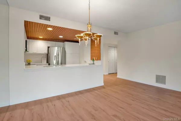 Briarcliff Manor, NY 10510,333 N State RD #55