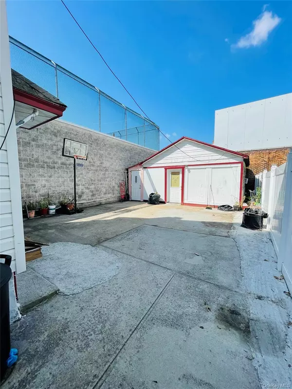 Jamaica, NY 11434,15013 118th AVE