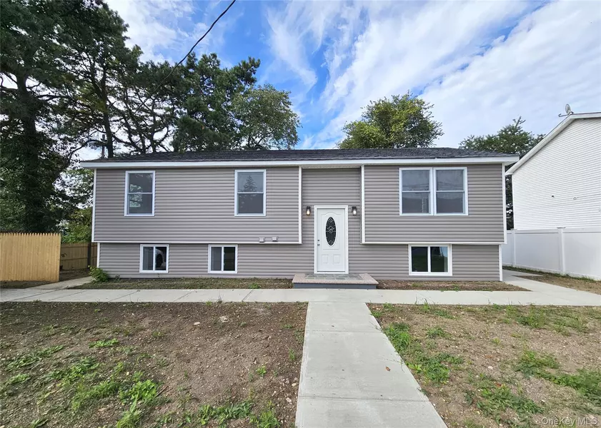 58 S 25th ST, Wyandanch, NY 11798