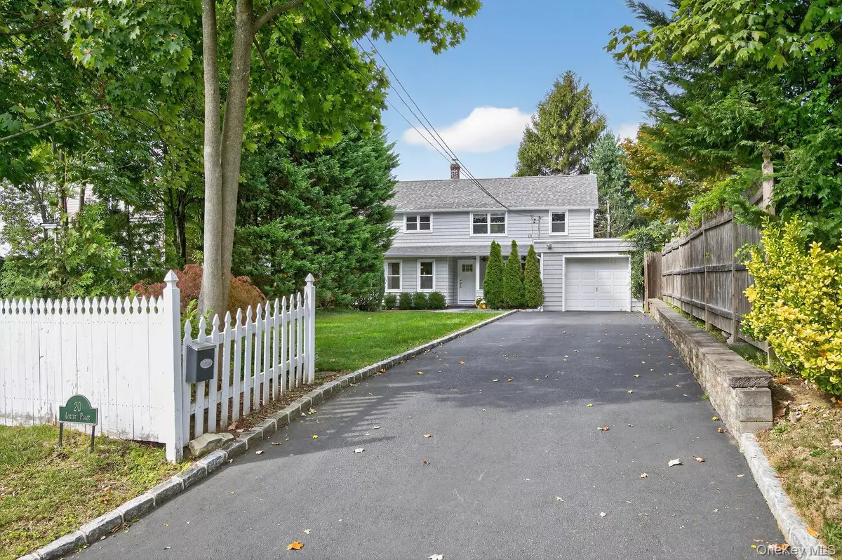 Locust Valley, NY 11560,20 Locust PL