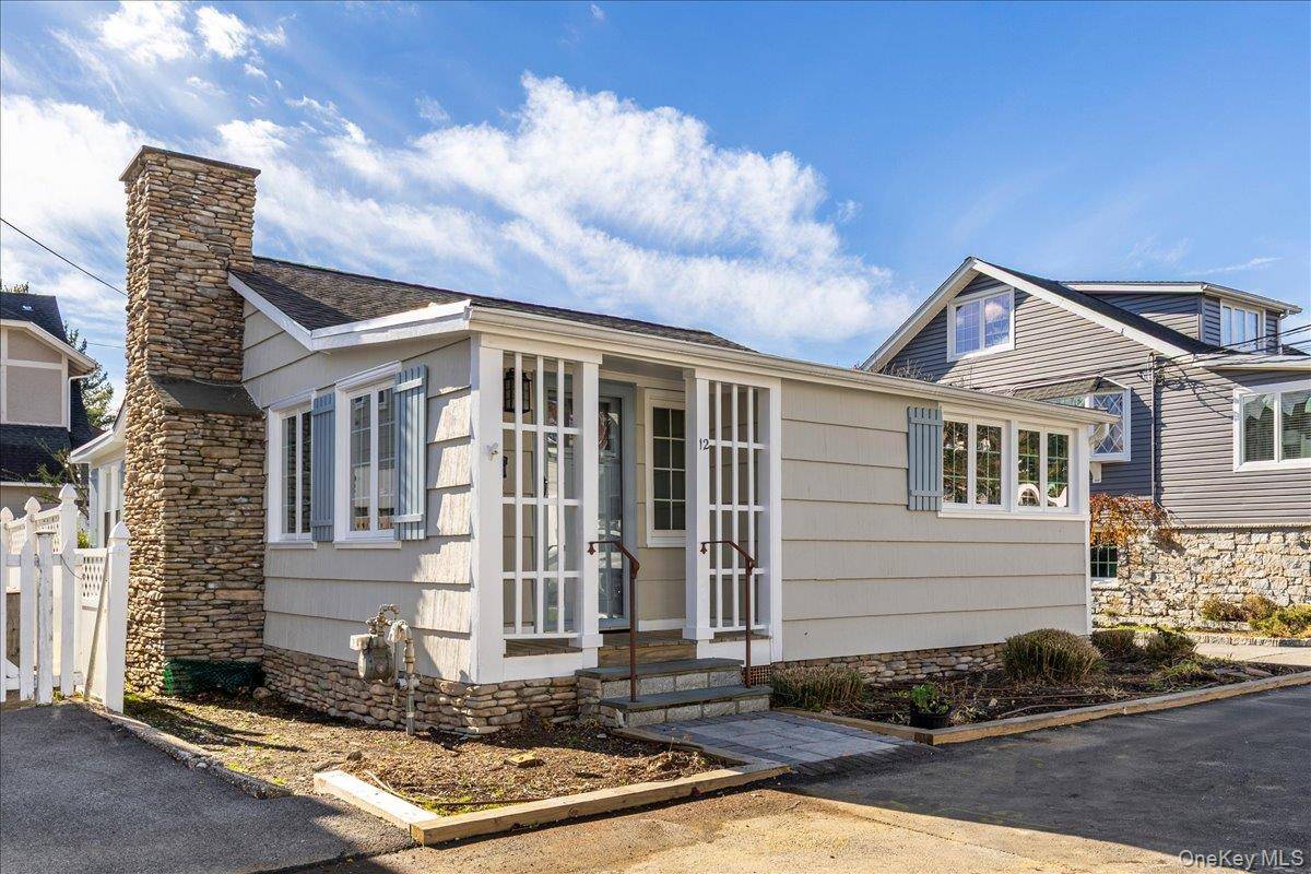 12 Ridgeland TER, Rye, NY 10580