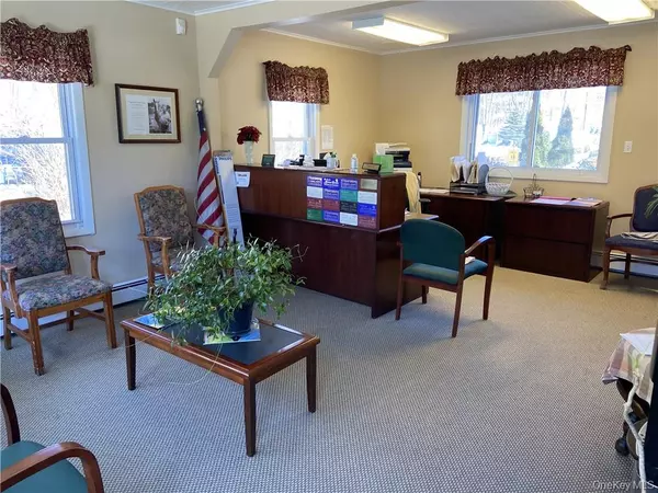 Carmel, NY 10512,208 Route 52